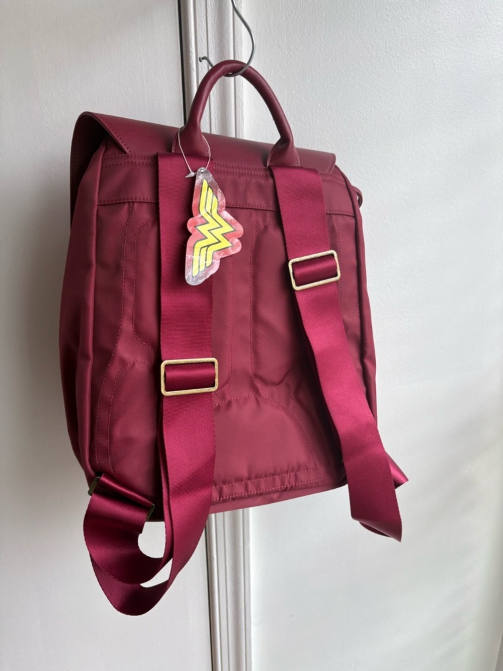 Wonder Woman Backpack NEW - Picture 4 of 8